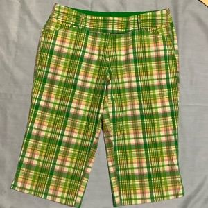 4/$20. NO BOUNDARIES LONG GREEN PLAID SHORTS